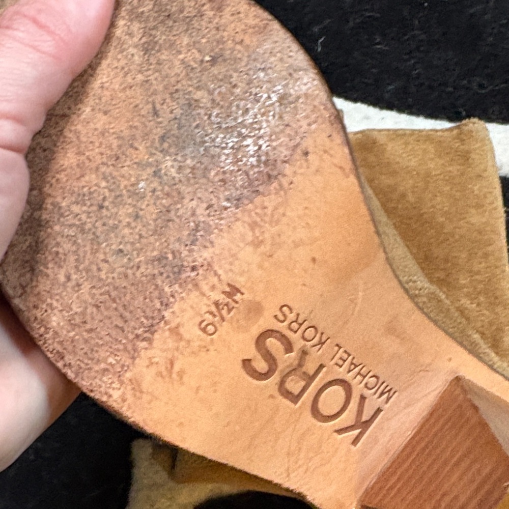 Vintage y2k Michael Kors Cone Heel Tan Suede Boots - Picture 5 of 8